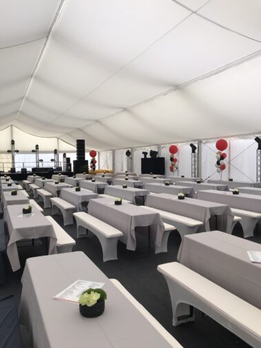 Bestuhlung Garnituren Hussen