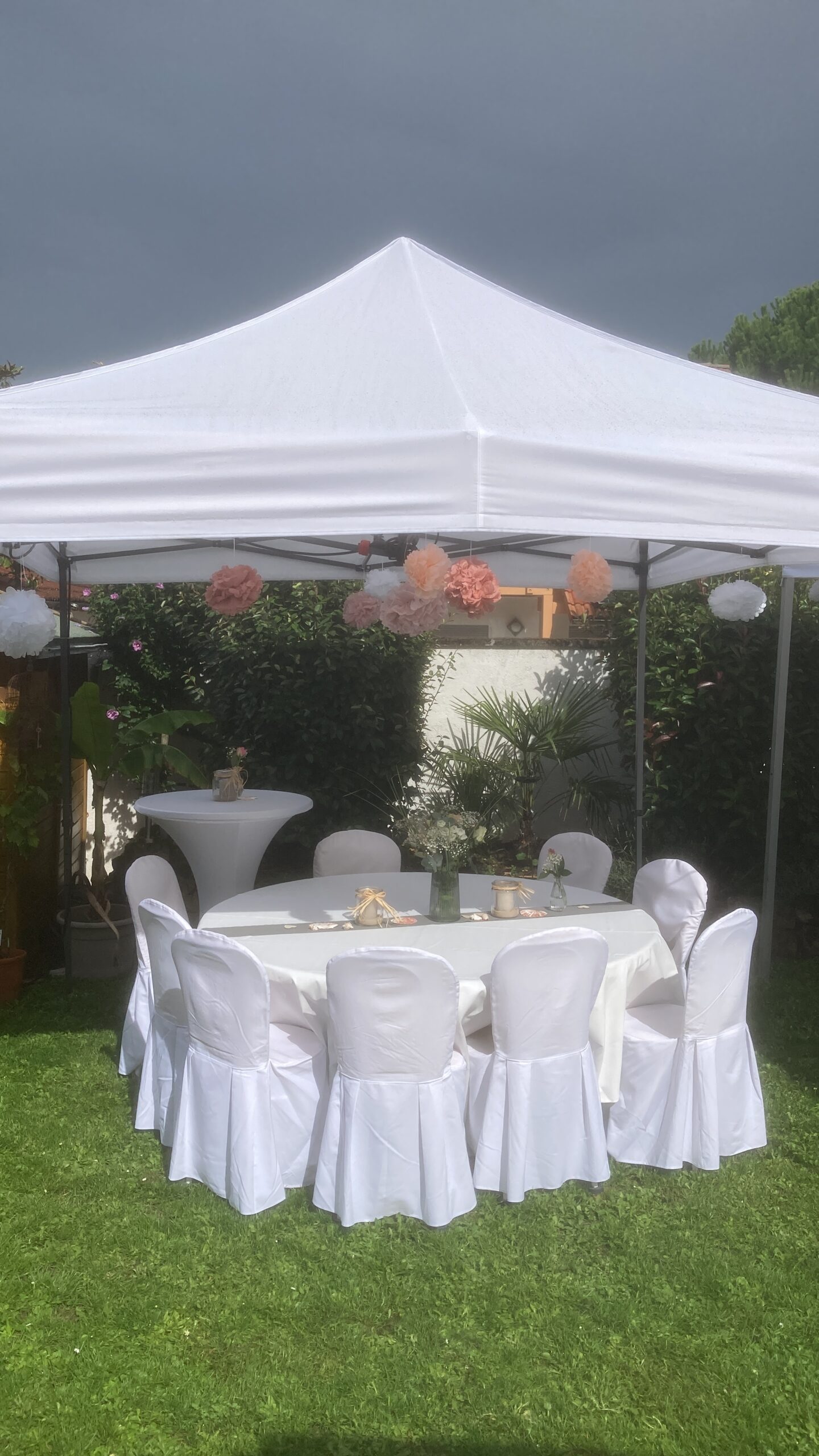 Eventverleih Tischgruppe weiß Nr. 233 Bestuhlung Stuhl